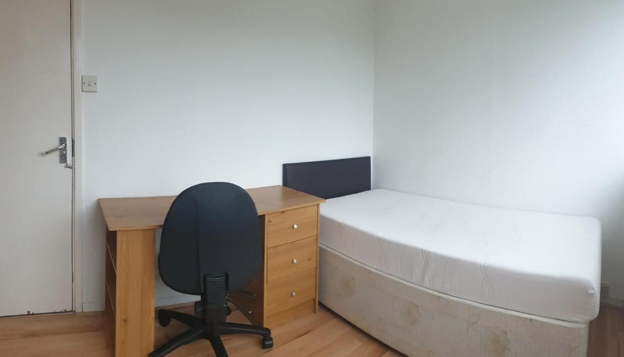 Elephant & Castle - Zone 2 - Private Rooms - Shared Bathroom London Exterior photo
