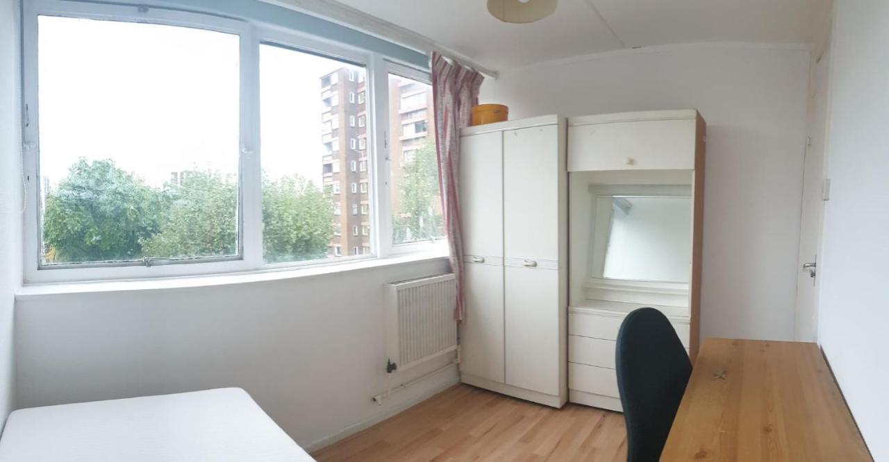 Elephant & Castle - Zone 2 - Private Rooms - Shared Bathroom London Exterior photo